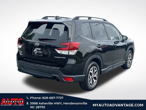 Used 2019 Subaru Forester Premium AWD/4WD image 3