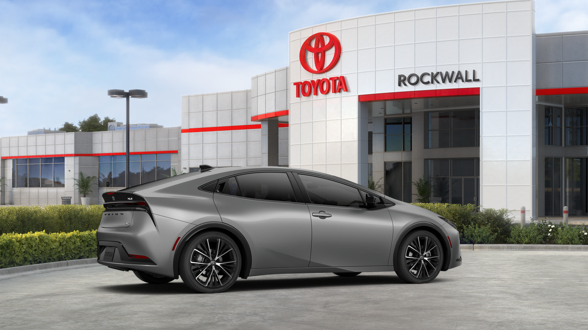 New 2027 Toyota Prius XLE FWD image 13