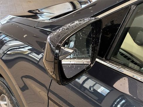 Used 2017 Hyundai Santa Fe Sport image 10