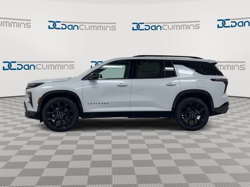 New 2026 Chevrolet Traverse RS w/ LPO, Floor Liner Package AWD/4WD image 5