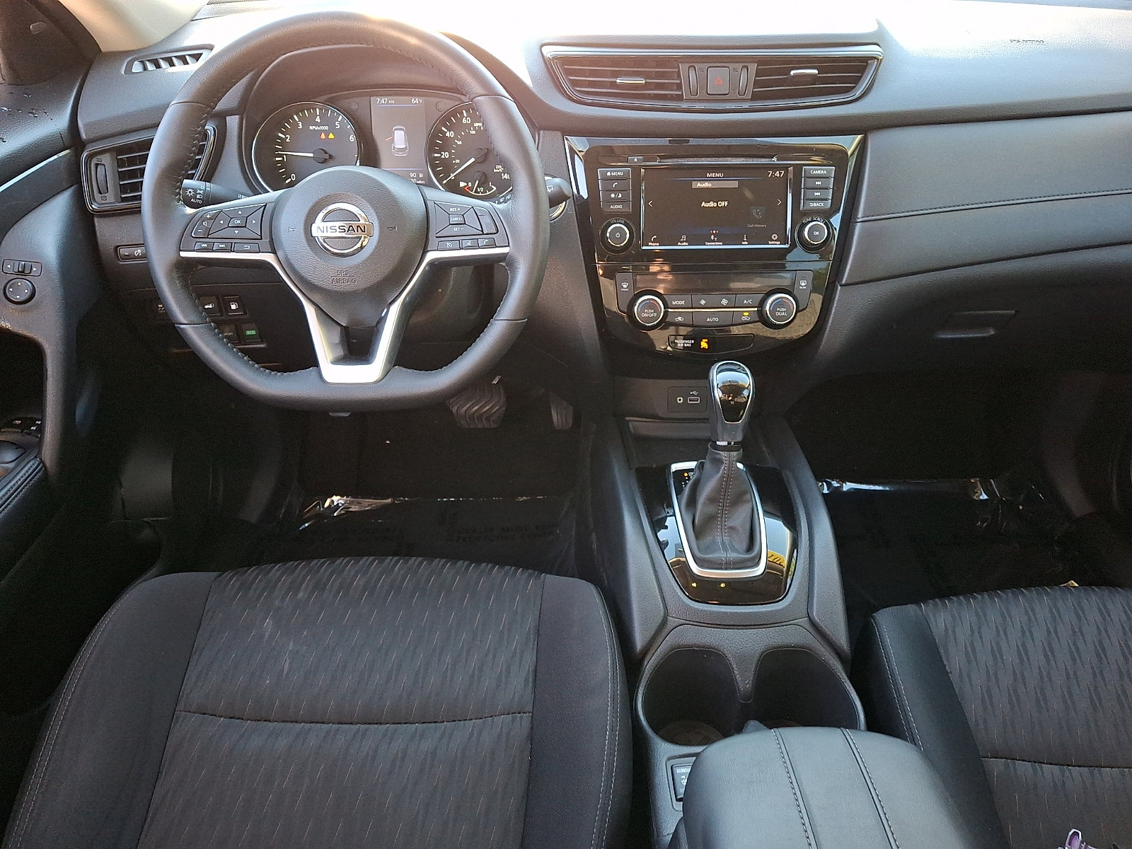 Used 2018 Nissan Rogue SV FWD image 12