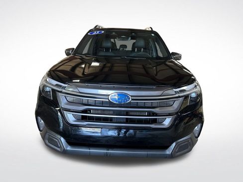 Certified 2025 Subaru Forester Limited AWD/4WD image 9
