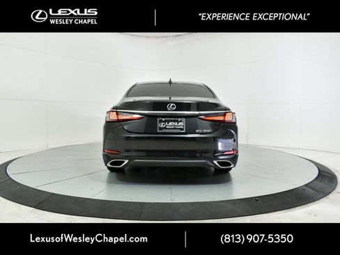 New 2025 Lexus ES 350 Ultra Luxury image 3