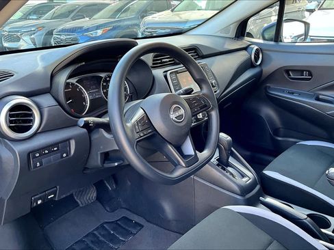 Used 2025 Nissan Versa S w/ Trunk Package image 15