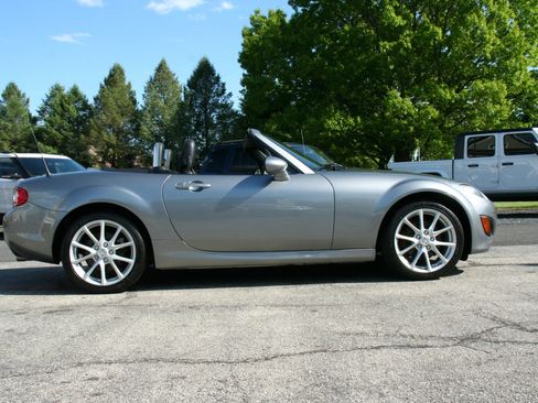 Used 2012 MAZDA MX-5 Miata Grand Touring w/ Premium Pkg RWD image 4