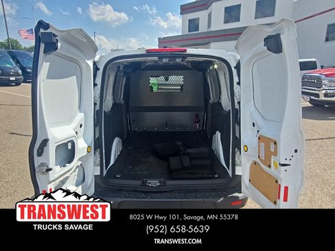 Used 2017 Ford Transit Connect XLT FWD image 16