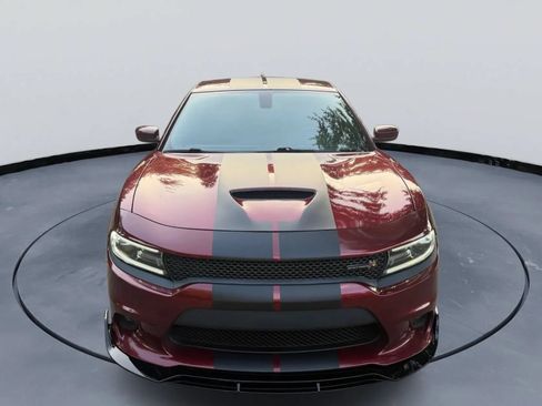 Used 2018 Dodge Charger R/T Scat Pack RWD image 2