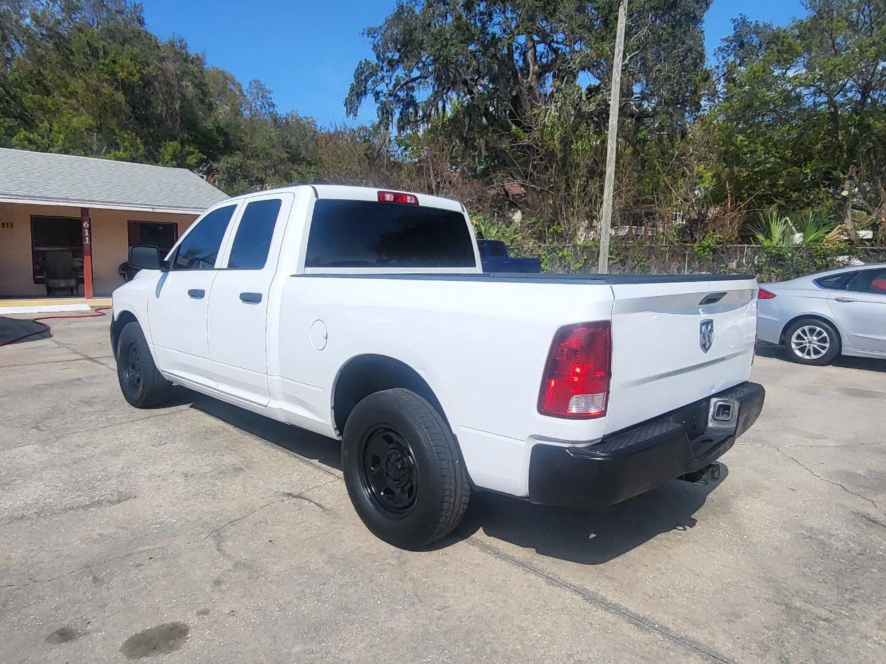 Used 2017 RAM 1500 Tradesman RWD image 23
