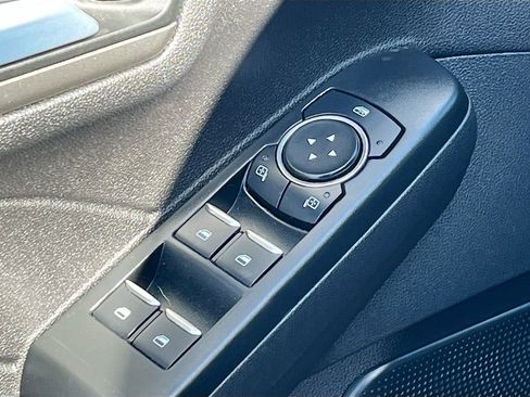Used 2023 Ford Escape SE FWD image 18