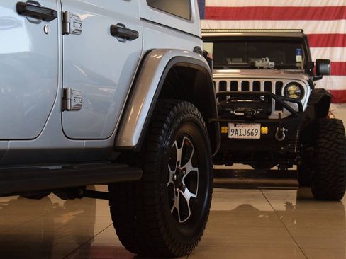 Used 2020 Jeep Wrangler Unlimited Rubicon AWD/4WD image 39