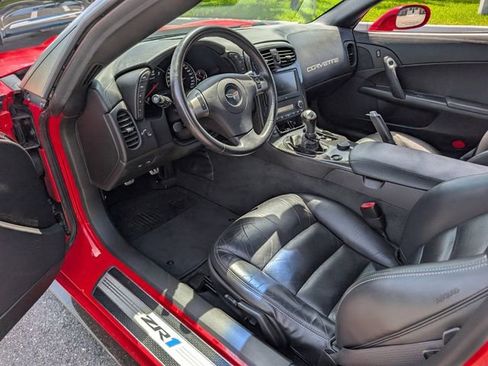 Used 2010 Chevrolet Corvette ZR1 w/ Preferred Equipment Group RWD image 10
