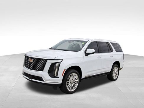 Certified 2026 Cadillac Escalade Luxury w/ LPO, Floor Liner Package AWD/4WD image 2