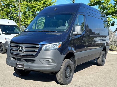 Used 2024 Mercedes-Benz Sprinter 144 Cargo image 7