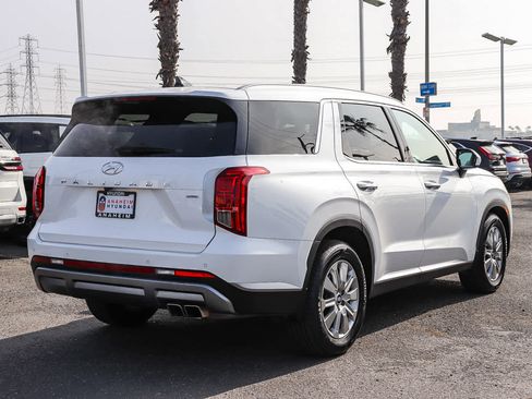 Used 2023 Hyundai Palisade SEL image 6