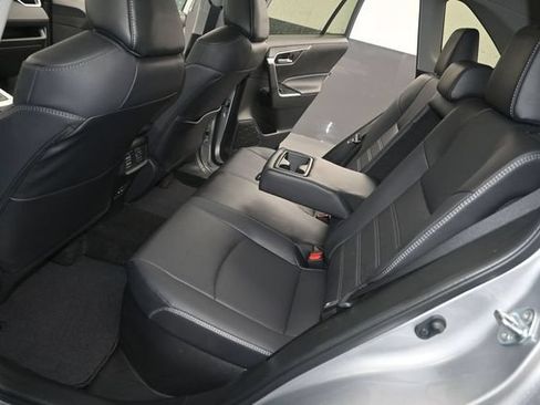 Used 2022 Toyota RAV4 XLE Premium AWD/4WD image 15