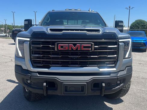 Used 2025 GMC Sierra 2500 AT4X w/ AT4X AEV Edition AWD/4WD image 6