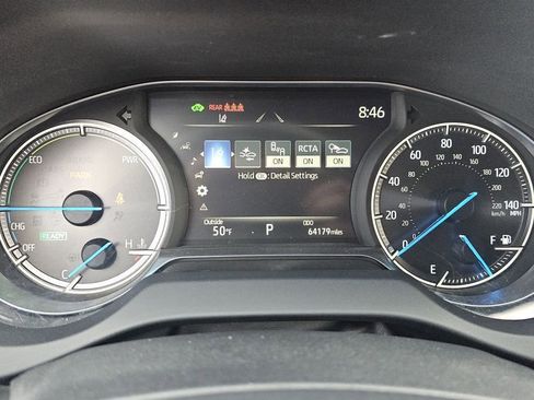Used 2024 Toyota Venza LE AWD/4WD image 29