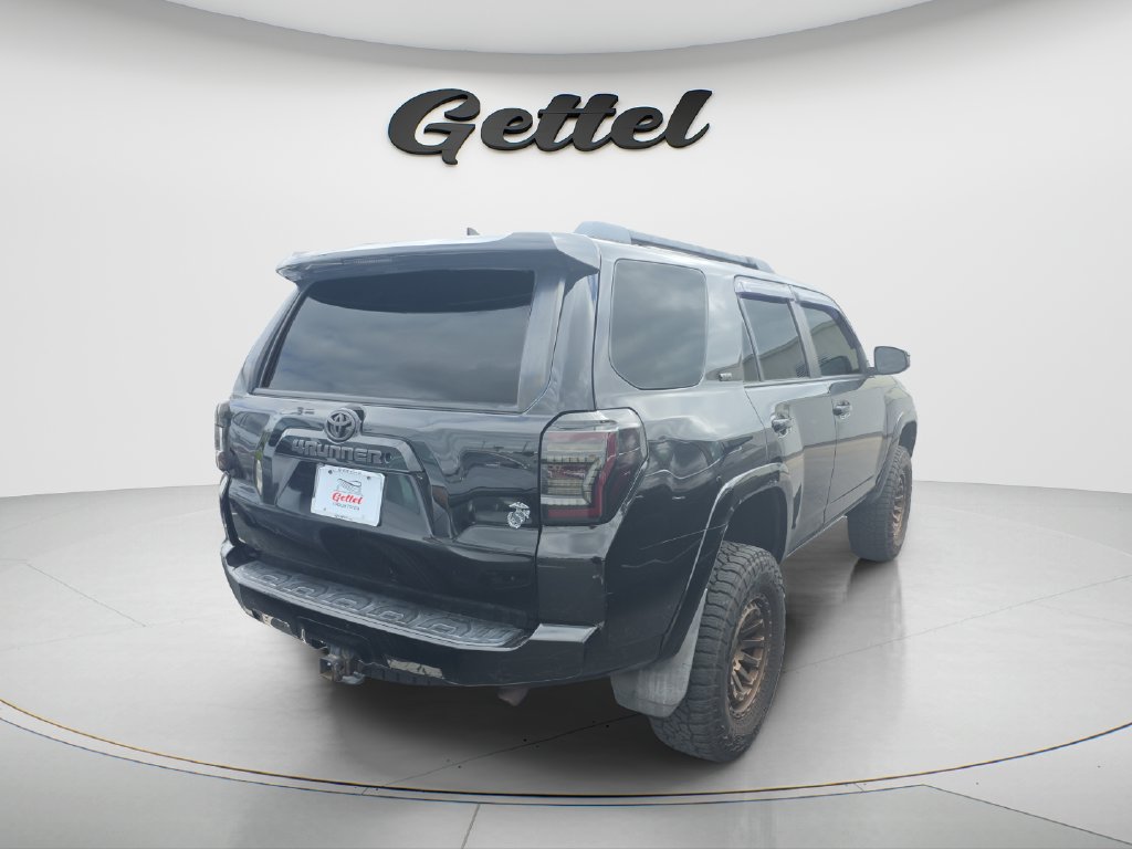 Used 2014 Toyota 4Runner SR5 AWD/4WD image 4