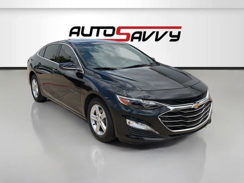 Used 2024 Chevrolet Malibu LS FWD image 1