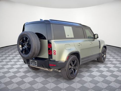 Used 2024 Land Rover Defender 110 S AWD/4WD image 9