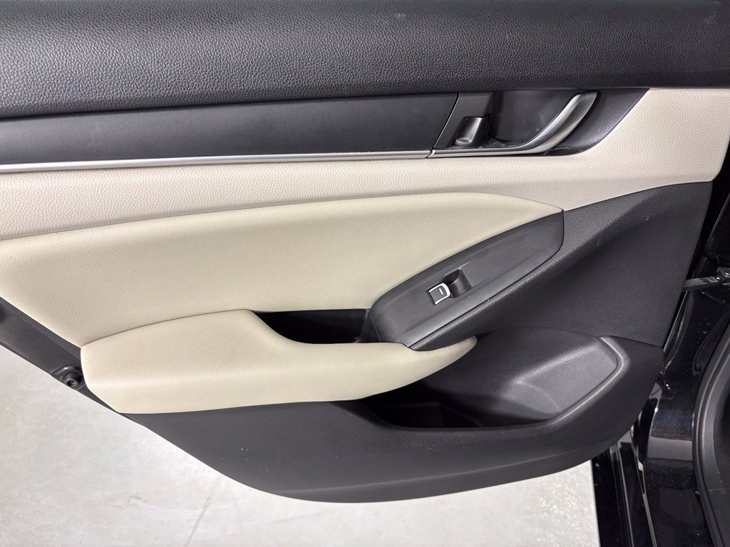 Used 2018 Honda Accord LX image 33