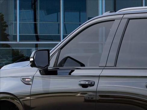 New 2026 GMC Yukon AT4 w/ AT4 Premium Plus Package AWD/4WD image 12