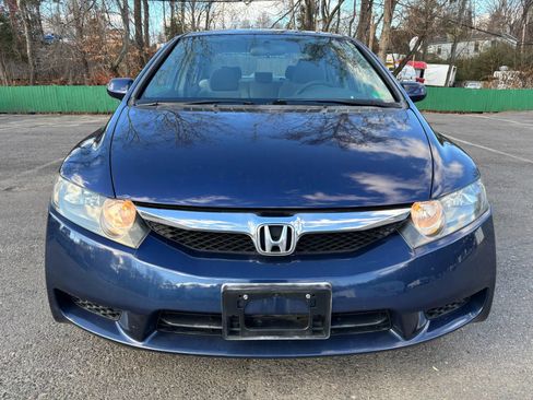 Used 2010 Honda Civic LX image 2