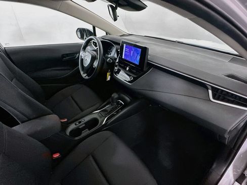Used 2024 Toyota Corolla LE FWD image 28