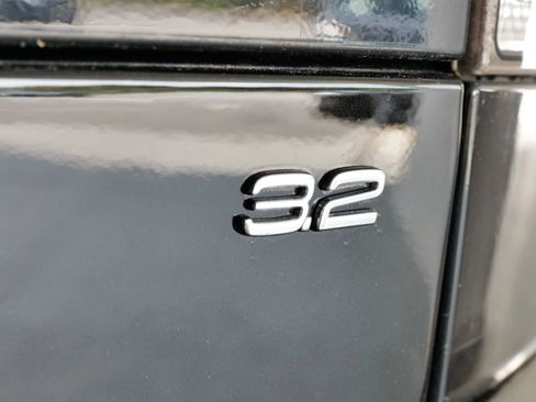 Used 2010 Volvo XC90 3.2 image 11