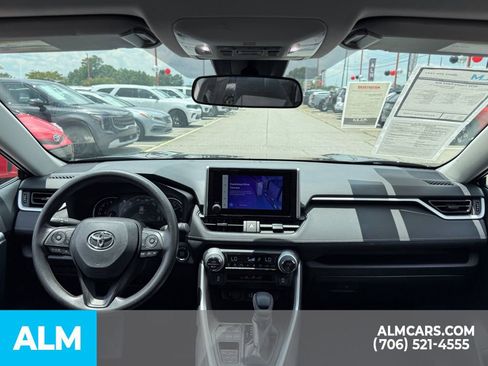 Used 2025 Toyota RAV4 XLE w/ Convenience Package FWD image 28