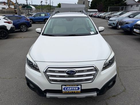 Used 2017 Subaru Outback 2.5i Limited AWD/4WD image 2