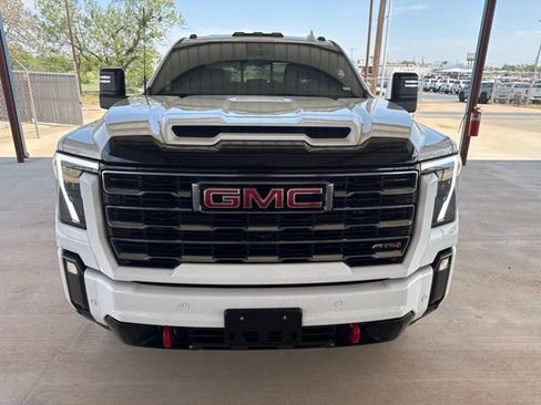 Used 2024 GMC Sierra 2500 AT4 w/ AT4 Premium Plus Package AWD/4WD image 2