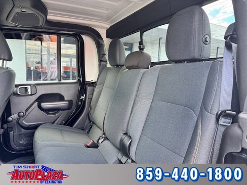 Used 2024 Jeep Gladiator Sport AWD/4WD image 33