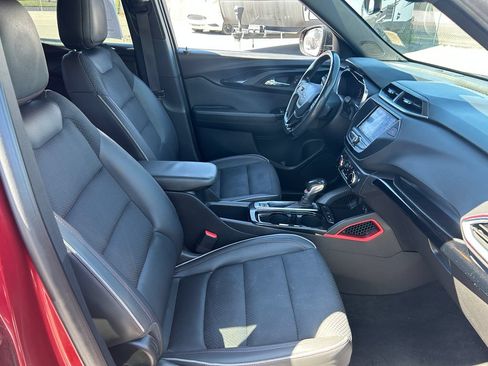 Used 2022 Chevrolet TrailBlazer RS FWD image 36