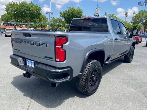 New 2026 Chevrolet Silverado 2500 ZR2 w/ LPO, Dark Essentials Package AWD/4WD image 11