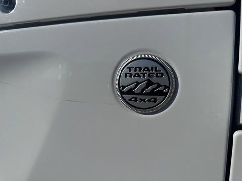 Used 2023 Jeep Wrangler Sahara image 15