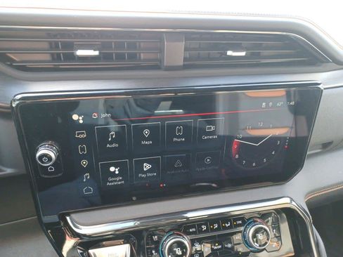 Used 2024 GMC Sierra 1500 AT4 w/ AT4 Premium Package image 11