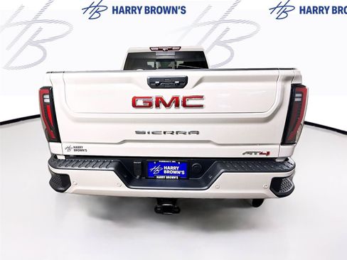 New 2026 GMC Sierra 3500 AT4 w/ AT4 Premium Plus Package AWD/4WD image 32