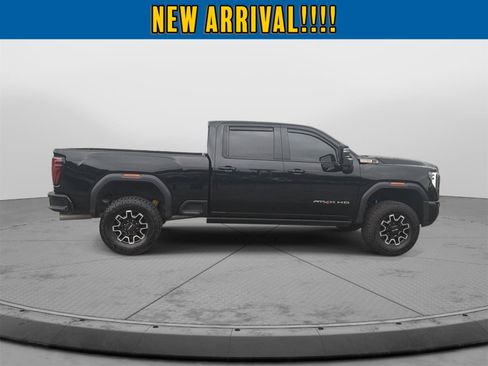 Used 2025 GMC Sierra 2500 AT4X AWD/4WD image 6