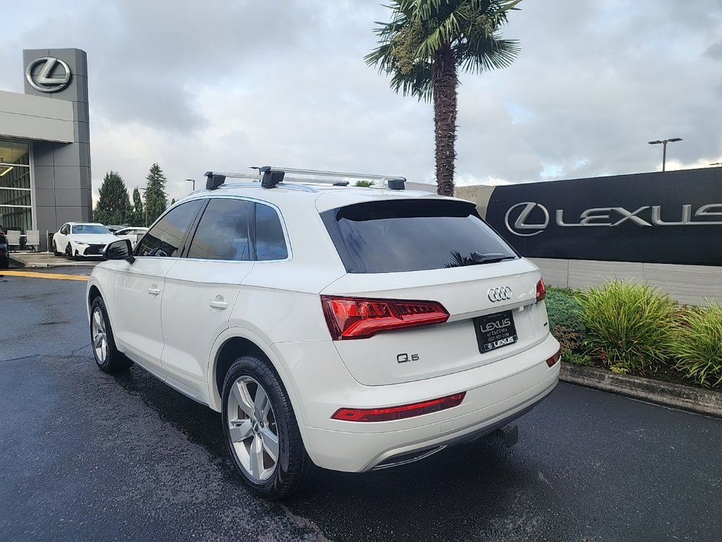 Used 2019 Audi Q5 2.0T Premium w/ Convenience Package AWD/4WD image 3