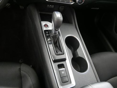 Used 2022 Nissan Altima 2.5 SV image 24