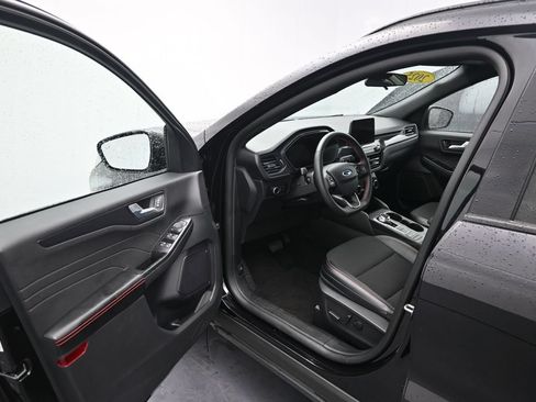 Used 2025 Ford Escape ST-Line AWD/4WD image 12