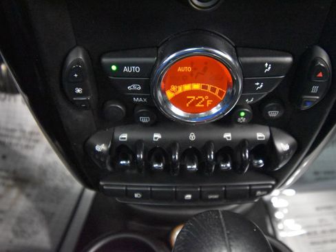 Used 2011 MINI Cooper Countryman S image 16