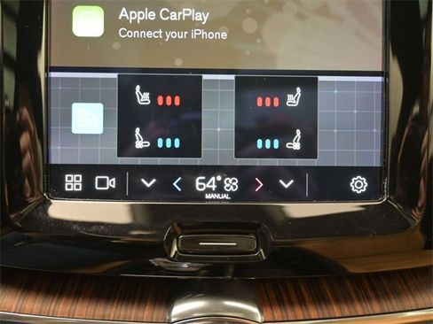 Used 2023 Volvo XC60 B5 Ultimate w/ Protection Package Premier image 23