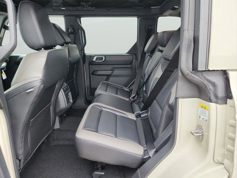 New 2026 Ford Bronco Outer Banks image 6