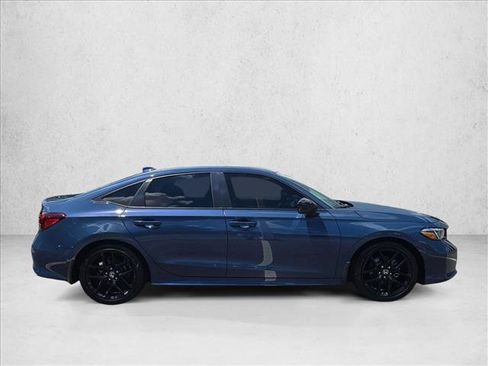 Certified 2025 Honda Civic Sport image 4