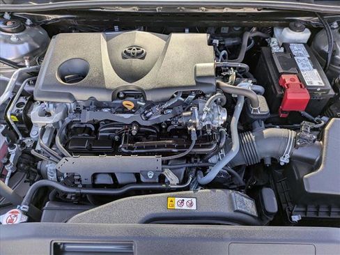Used 2024 Toyota Camry SE image 22