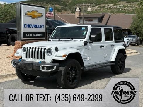 Used 2023 Jeep Wrangler Unlimited Sahara AWD/4WD image 1