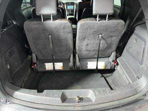 Used 2015 Ford Explorer XLT w/ Equipment Group 202B AWD/4WD image 30