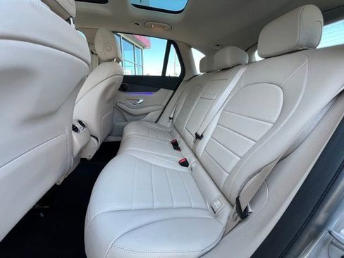 Used 2022 Mercedes-Benz GLC 300 4MATIC image 8